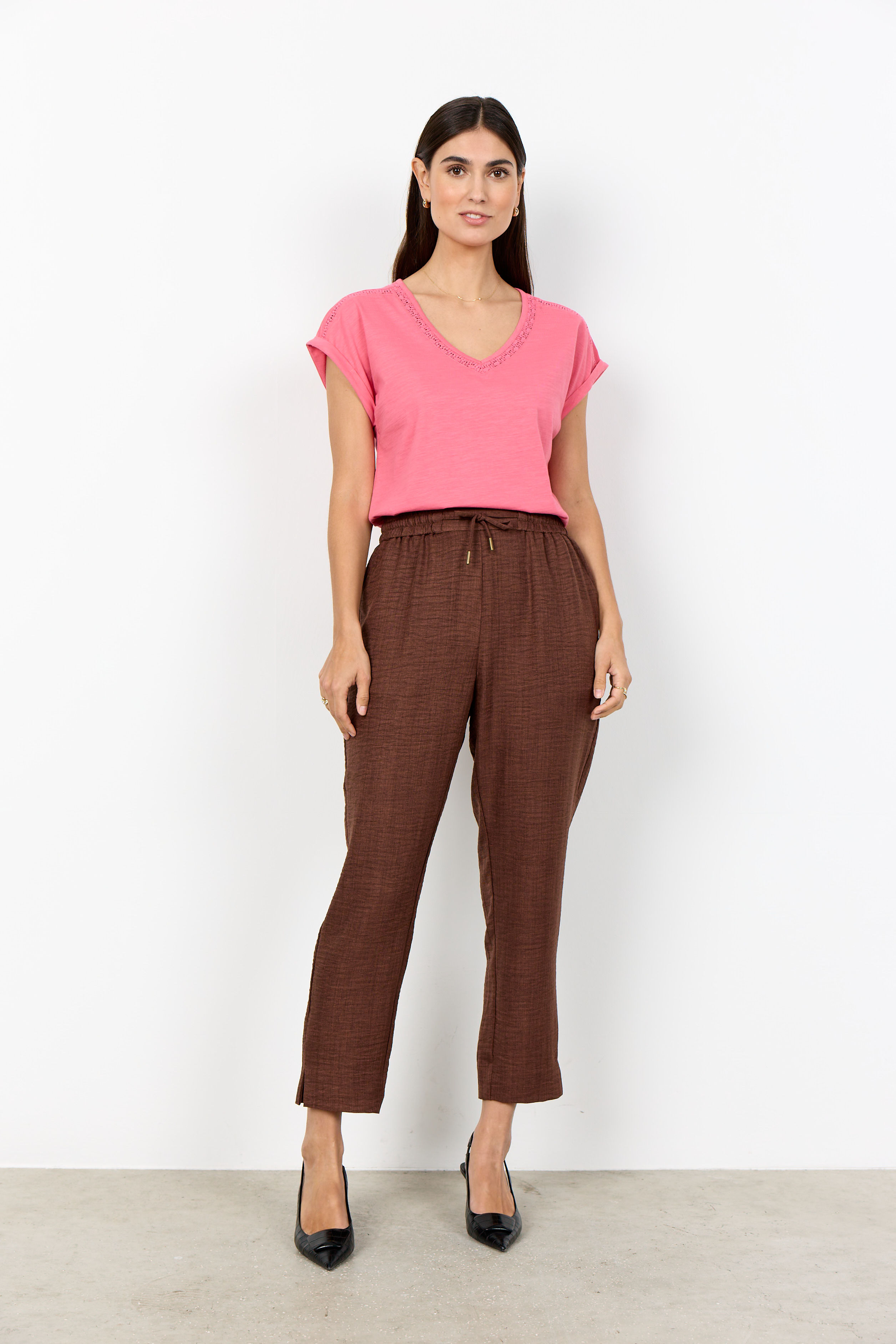 Bruine broek met gestructureerde stof Soyaconcept