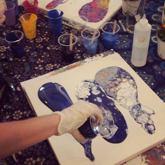 Who wants to create a fluid painting_ 😊