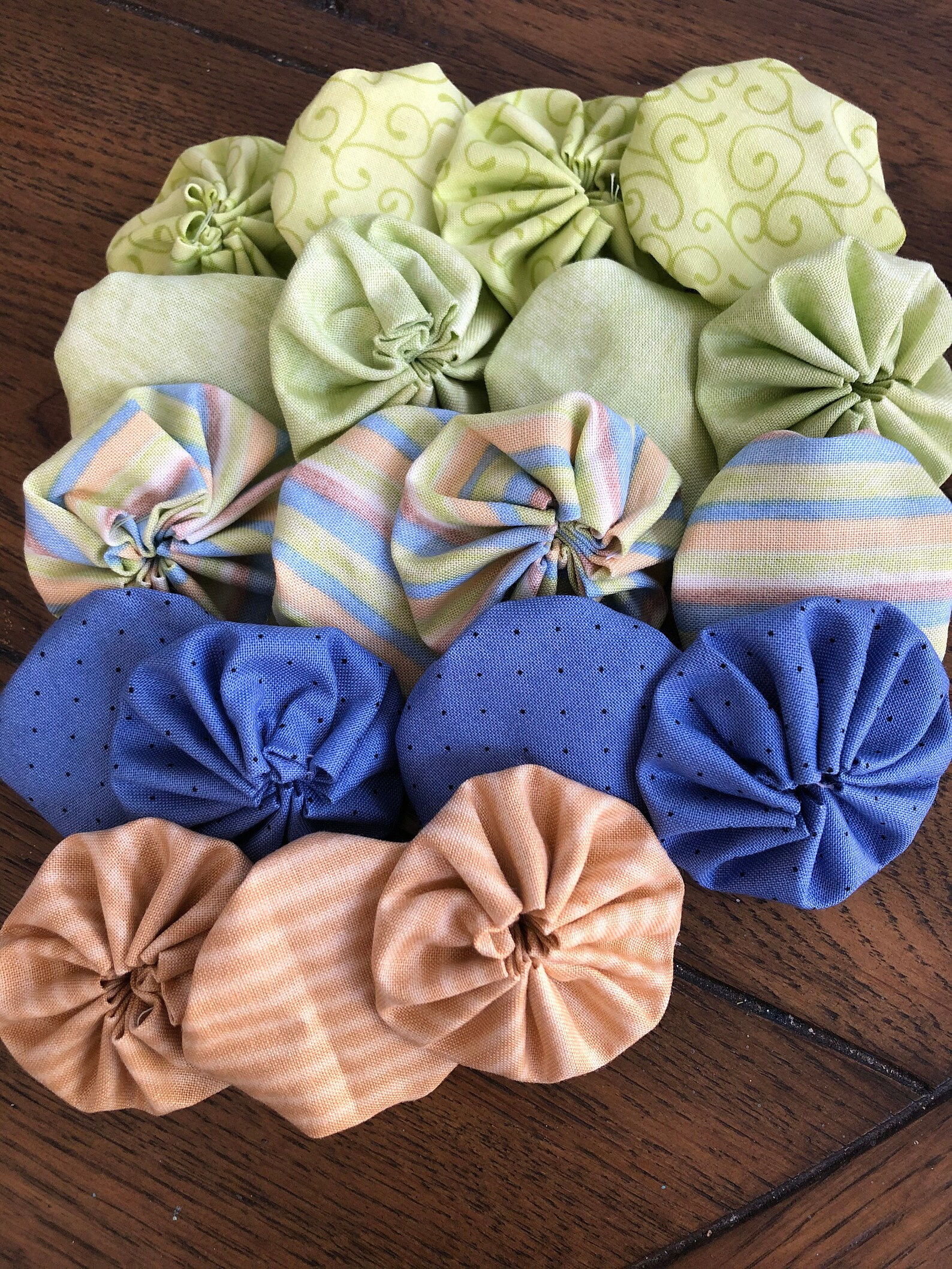 19 Green, Blue & Sand Fabric Yo-Yos, 2 Inches