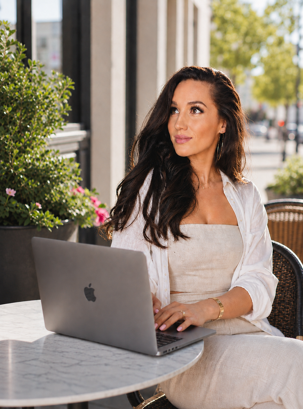 Build the brand you've dreamed of with coach curator!