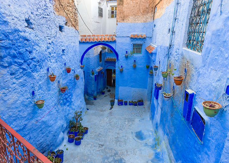 blue-street-with-color-pots-chefchaouen.jpg