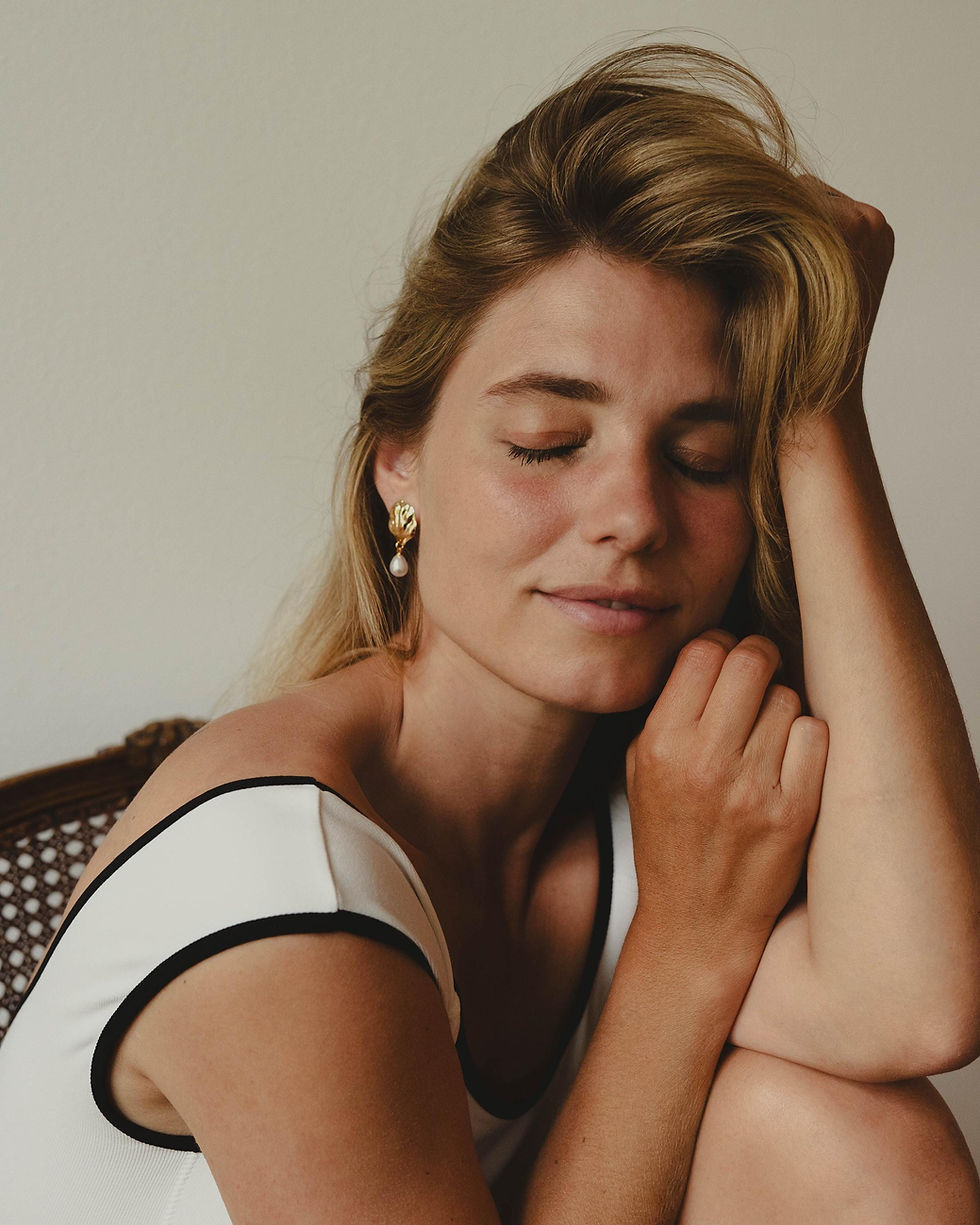 Thumbnail: Frauen Perlenschmuck