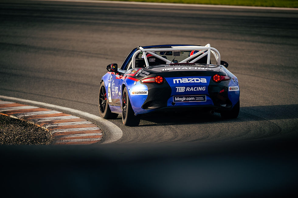 Mazda MX-5 cup round 1 