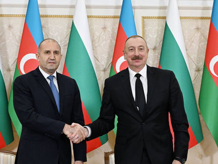 Azerbaijan and Turkmenistan Ink Wide-Ranging Trade Pact To Boost Trans-Caspian Links