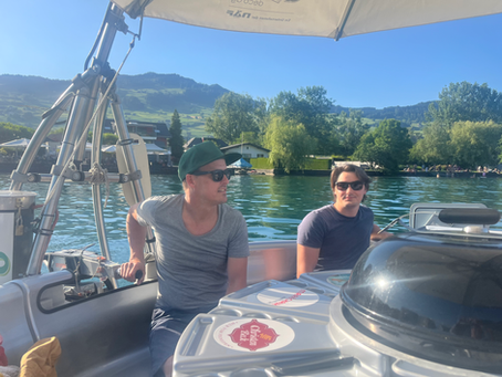 Team Malerhandwerk Spiess GmbH auf dem BBQ-Boot auf dem Vierwaldstättersee