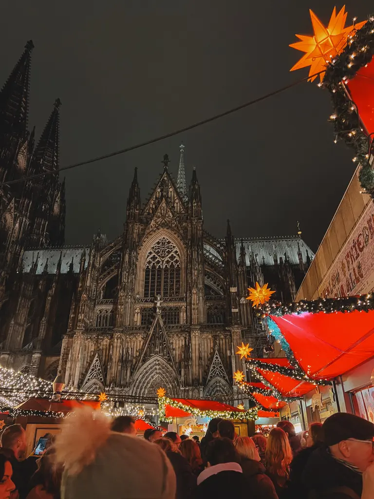 cologne christmas market at night