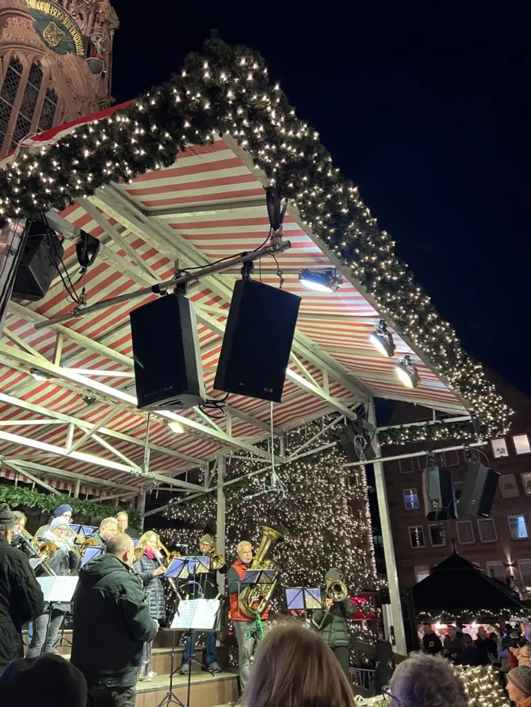singers on stage at nuremberg christmas market