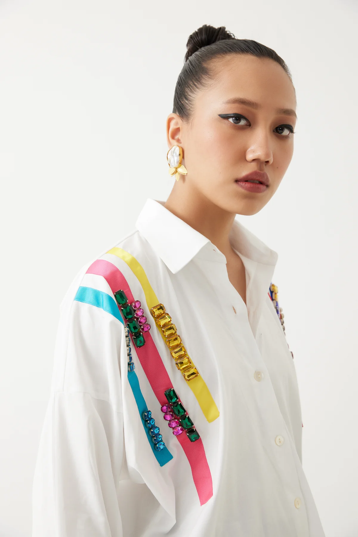 poplin-embroidered-box-shirt2_1200x.webp