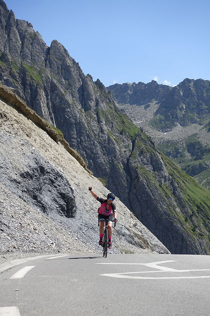 Col du Tourmalet, road cycing, mountains, summit, achievement, women cycling, Internationelles, Escape to the Pyrenees