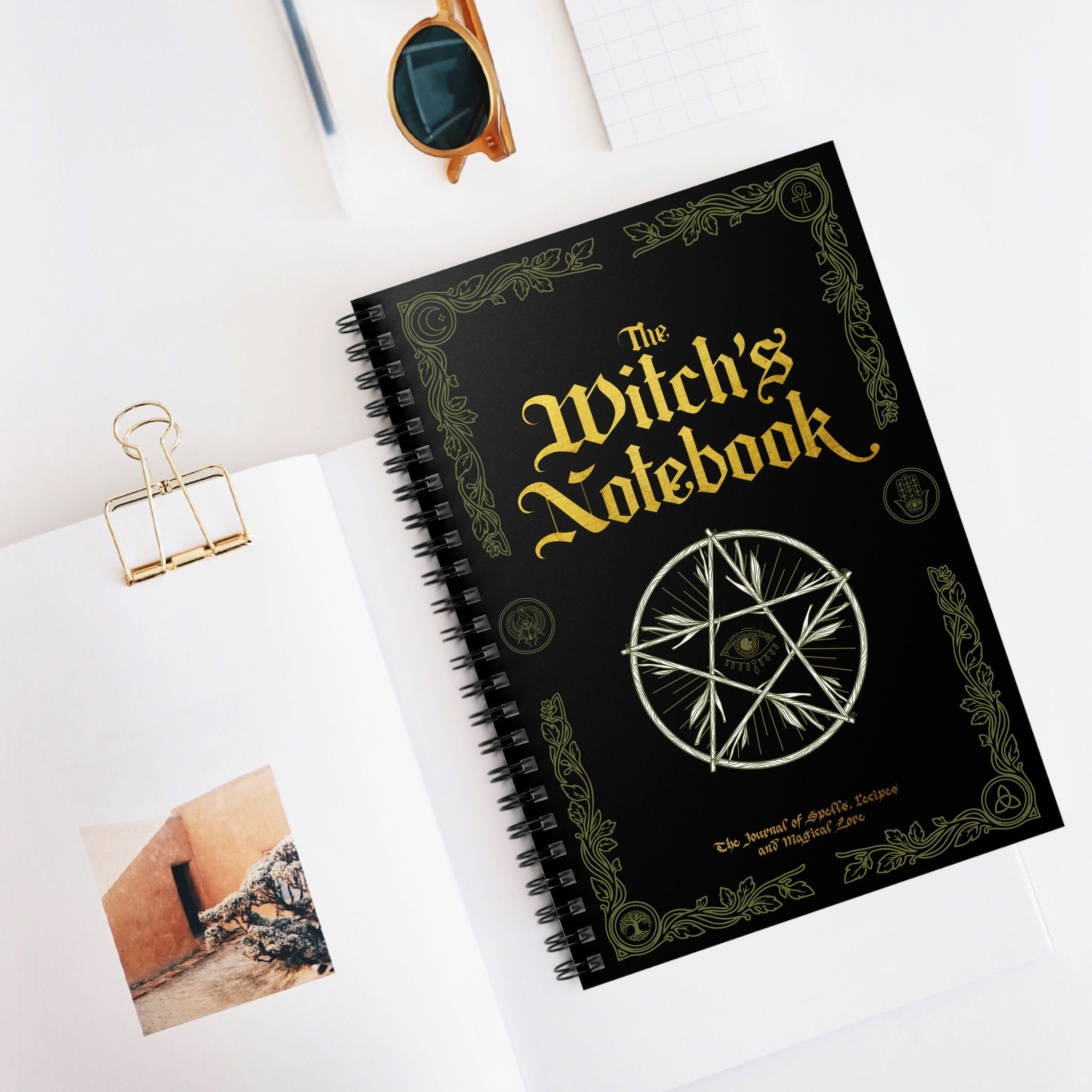 The Witch's Notebook (Black)