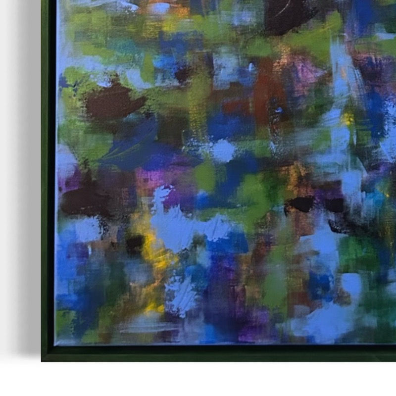 Close-up van gelaagde verf in een abstract schilderij, met nadruk op textuur en diepte.