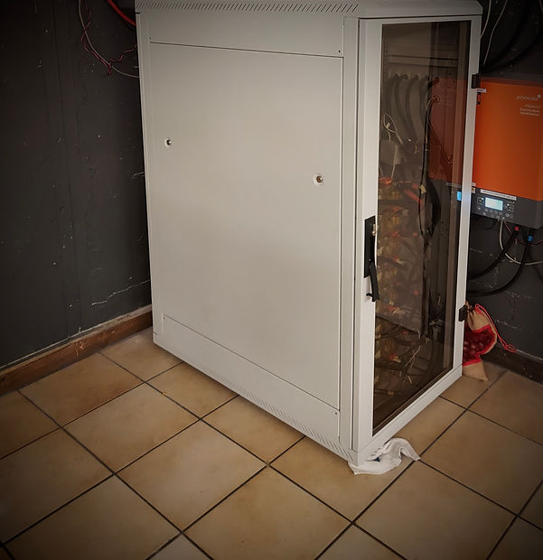 Schrank.jpg