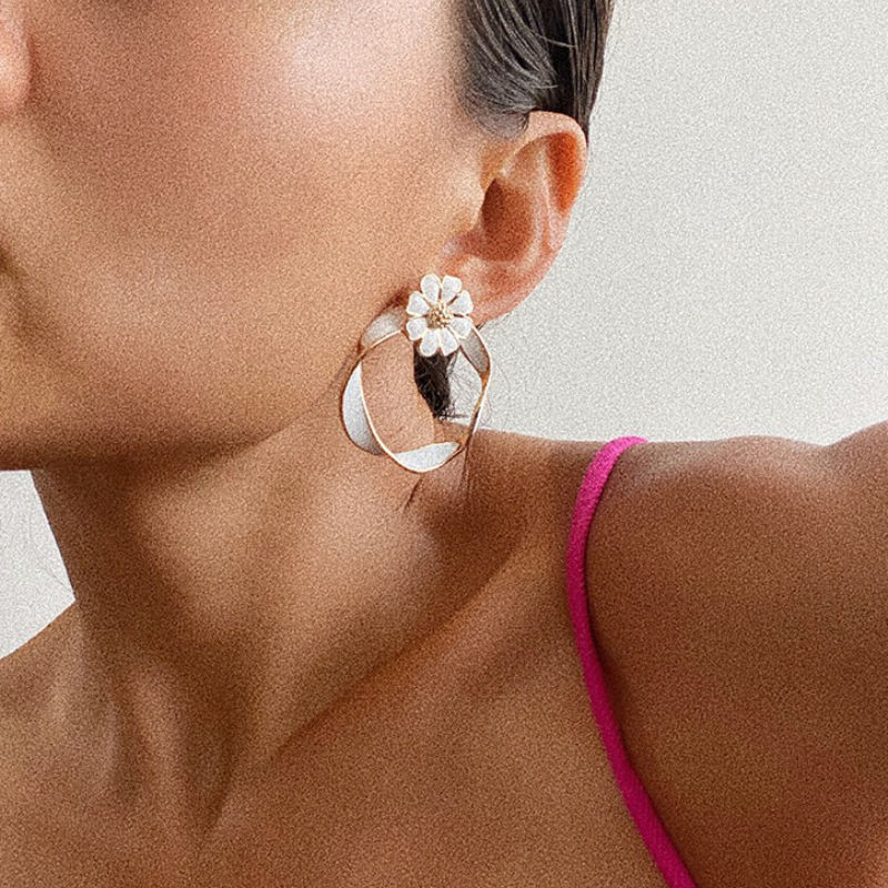 Daisy earrings