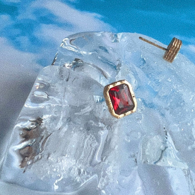 Thumbnail: Bamboo martini studs