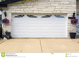 garage door 3.png