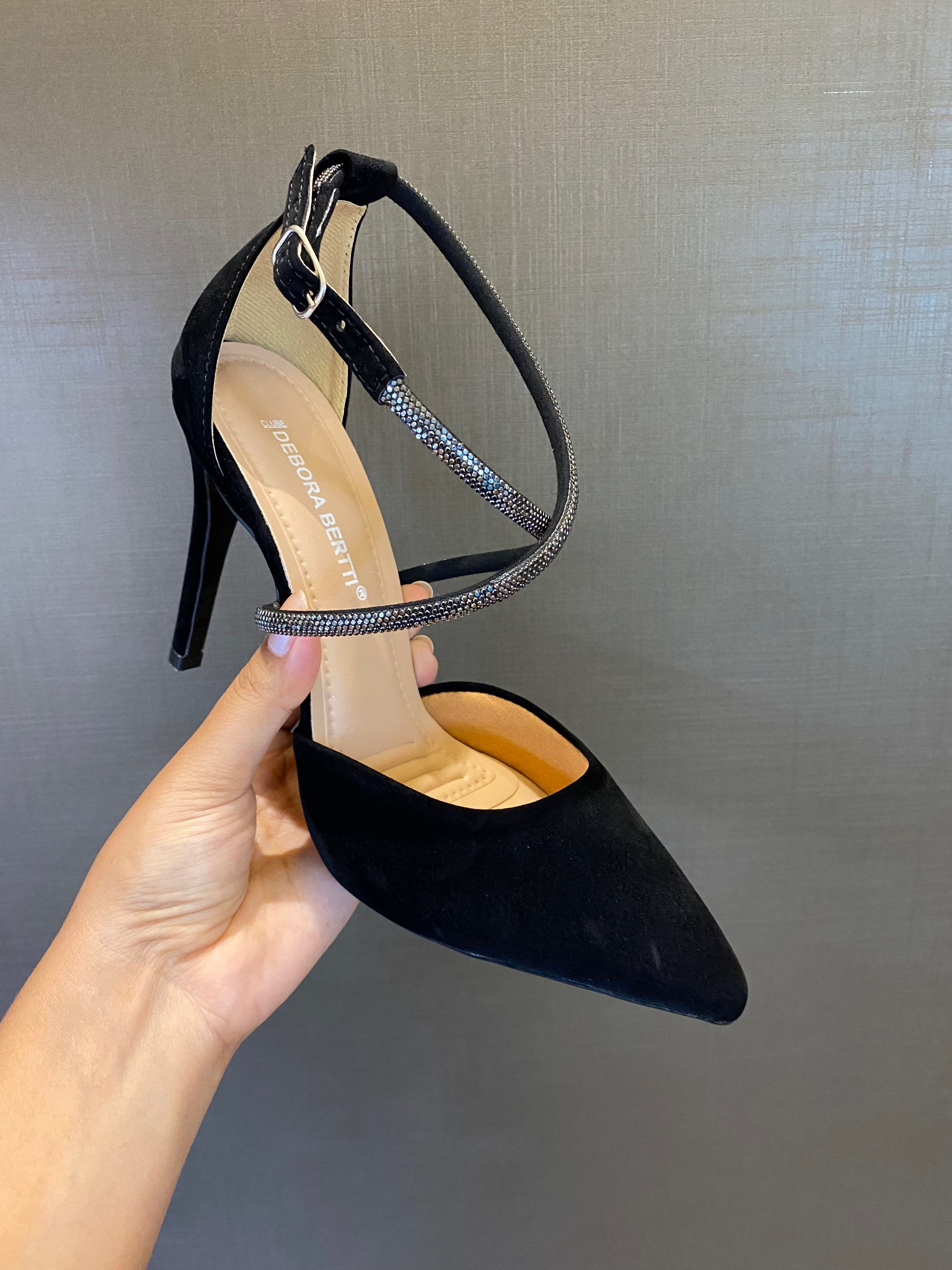 Scarpin preto nobuck