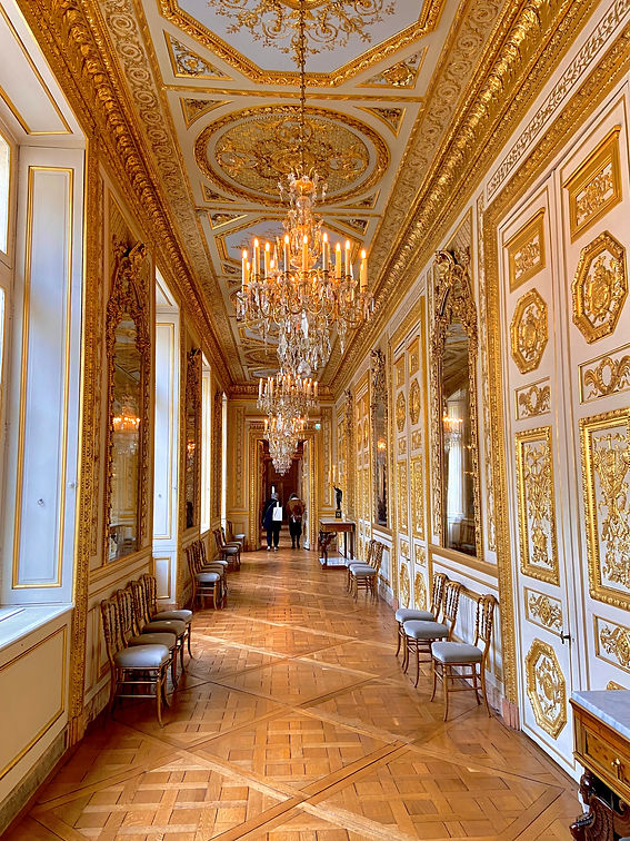 L'Hotel de la Marine