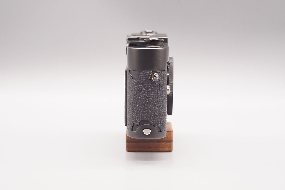 Thumbnail: Leica M4-2 'Made by Leitz Canada'