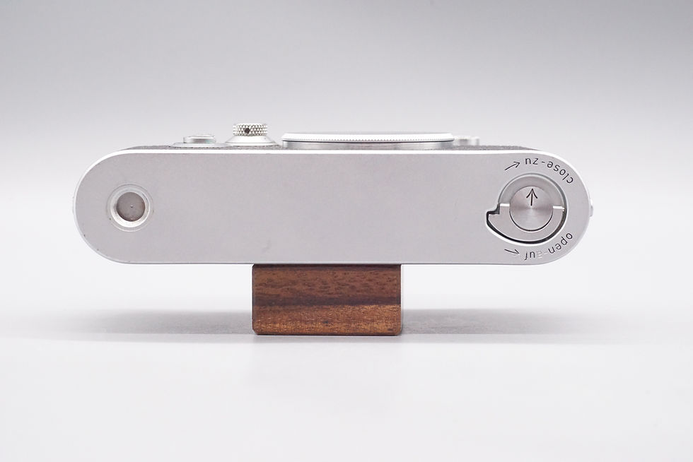 Thumbnail: 1954 Leica IIIf Red Dial