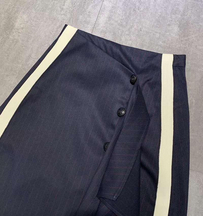 サムネイル： skirt