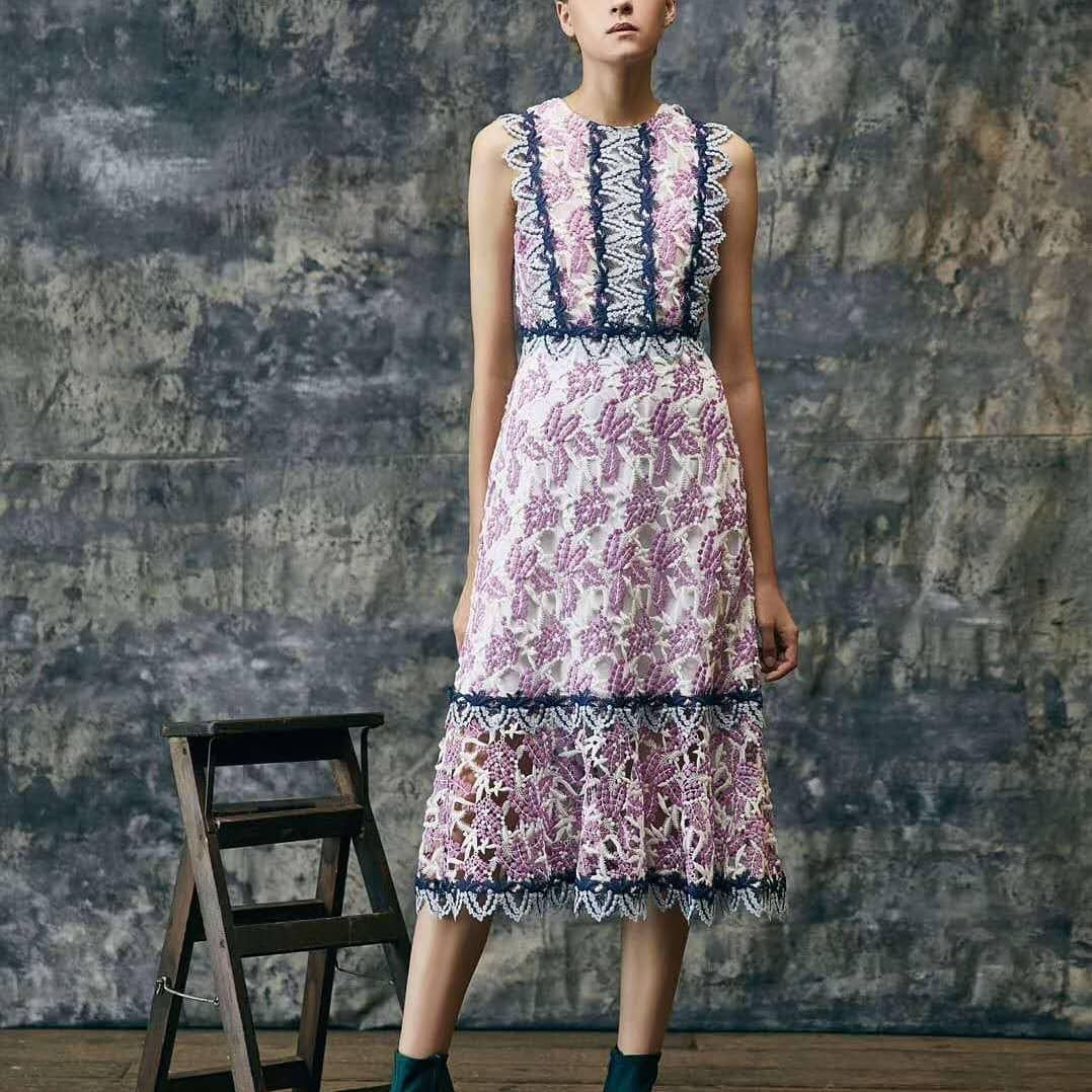 EMBROIDERY DRESS
