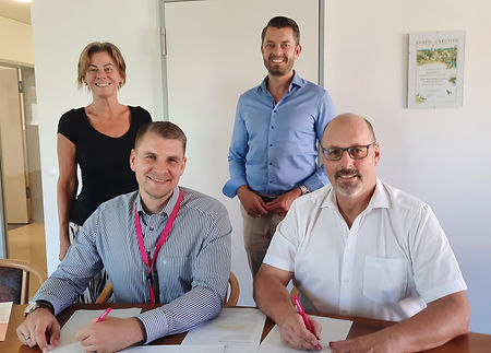 2508 Vertragsunterschrift Telekom Restadressen.jpg