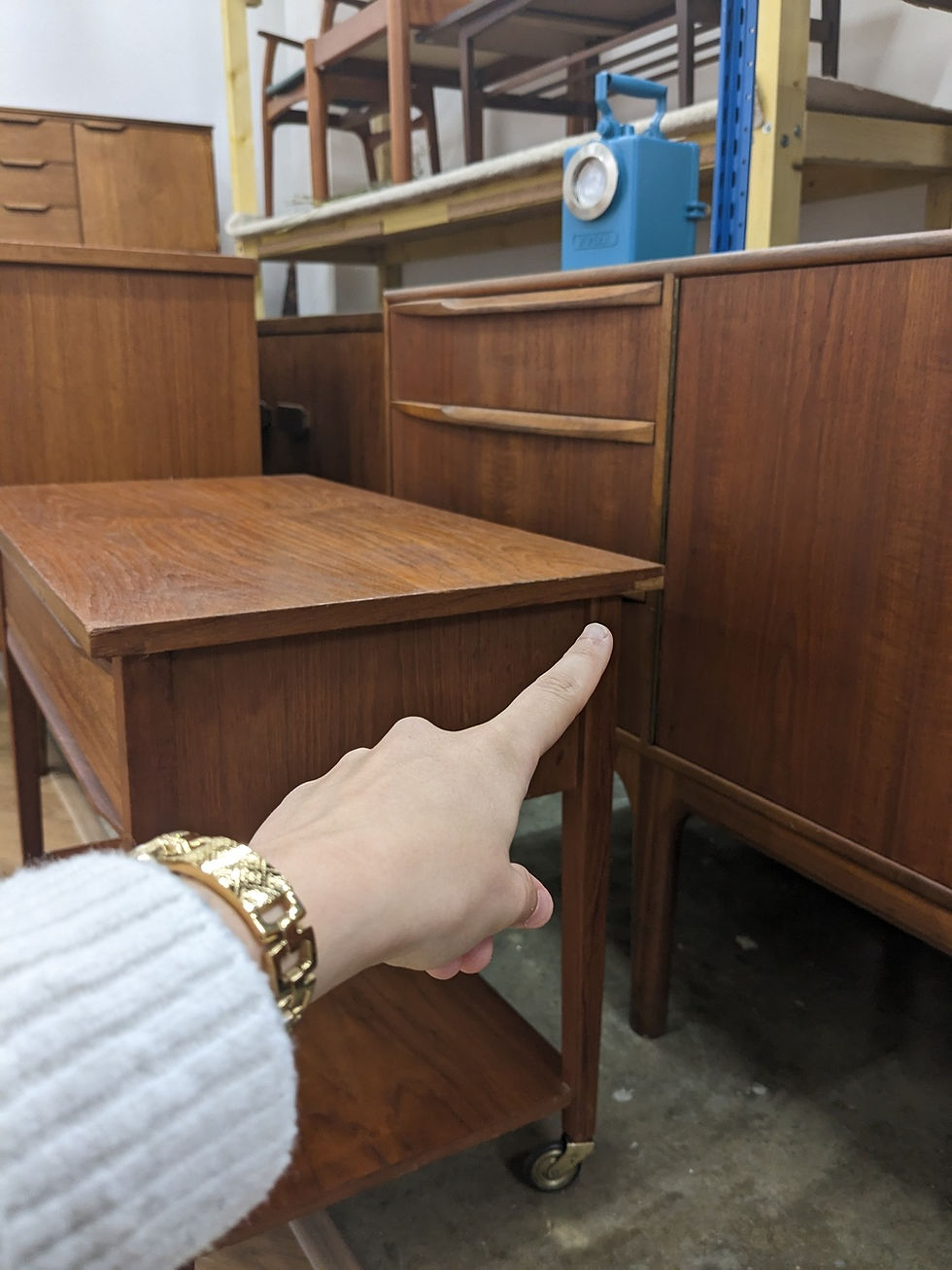 Miniature : Desserte vintage en teck