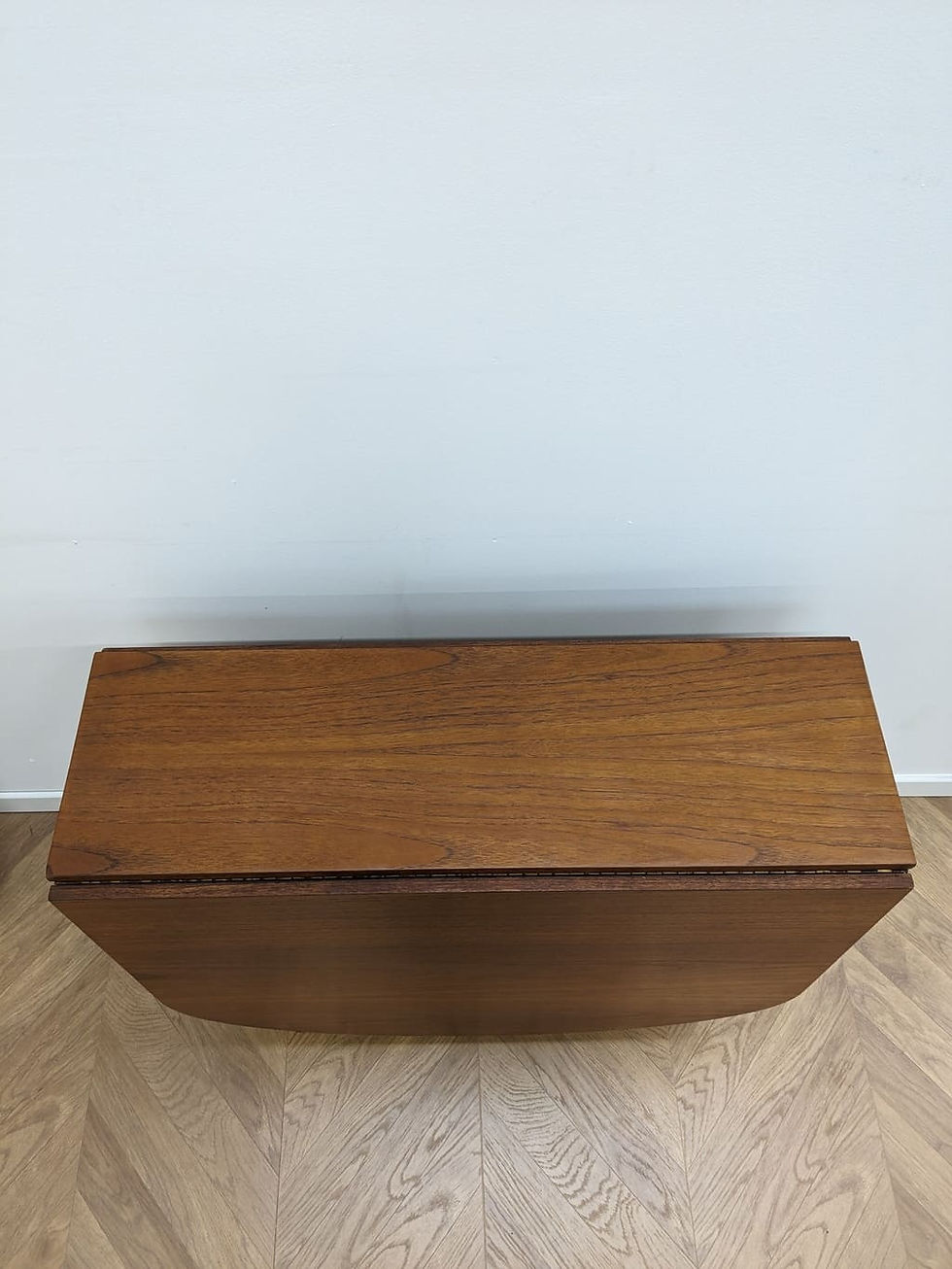 Miniature : Table vintage rabattable (vue de dessus rabattue)