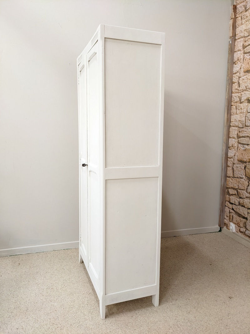 Miniature : Armoire parisienne vintage blanche