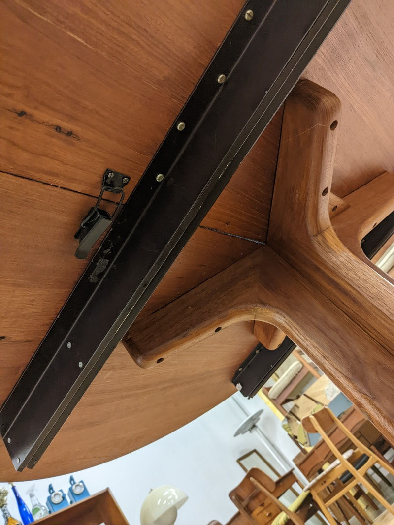 Miniature : Table ronde vintage modulable