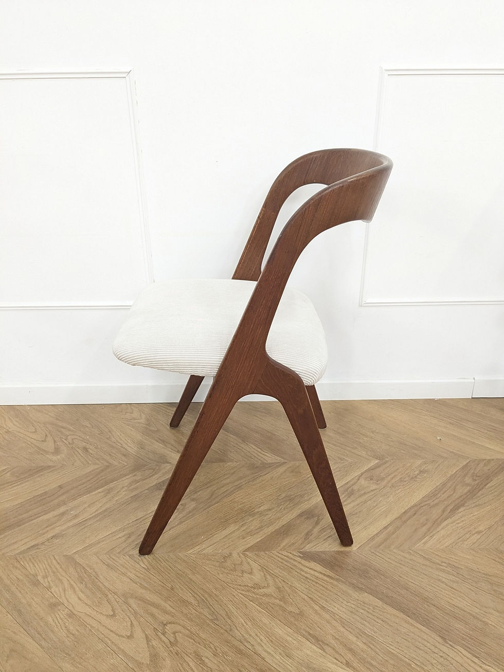 Miniature : Chaise danoise Johannes Andersen