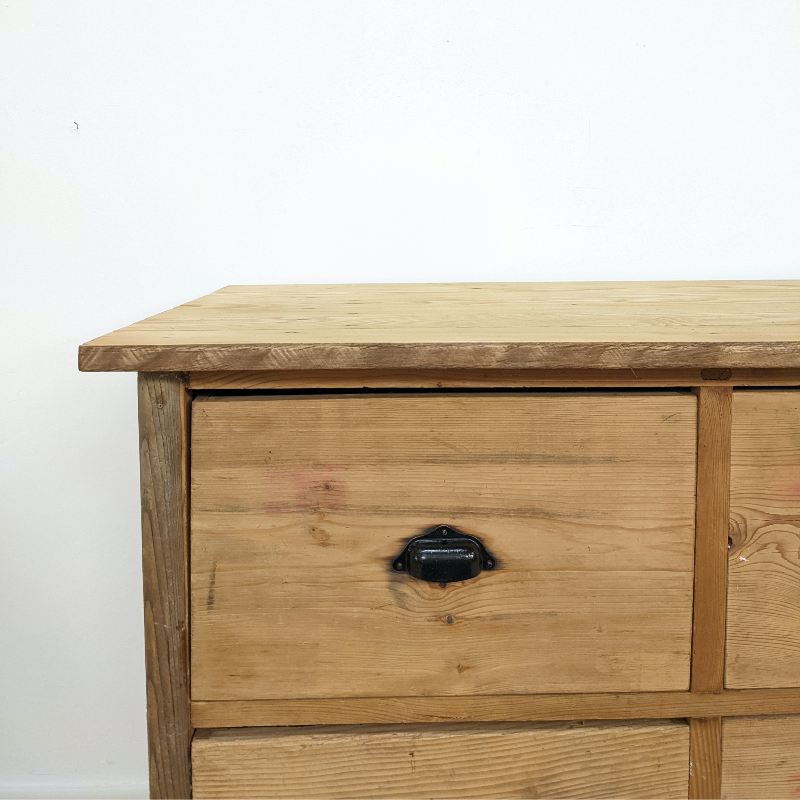 Miniature : Meuble de métier ancien