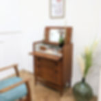 Coiffeuse vintage scandinave (vue de face)