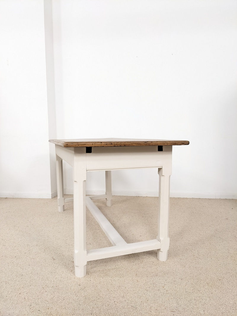 Thumbnail: Table de ferme en chêne massif