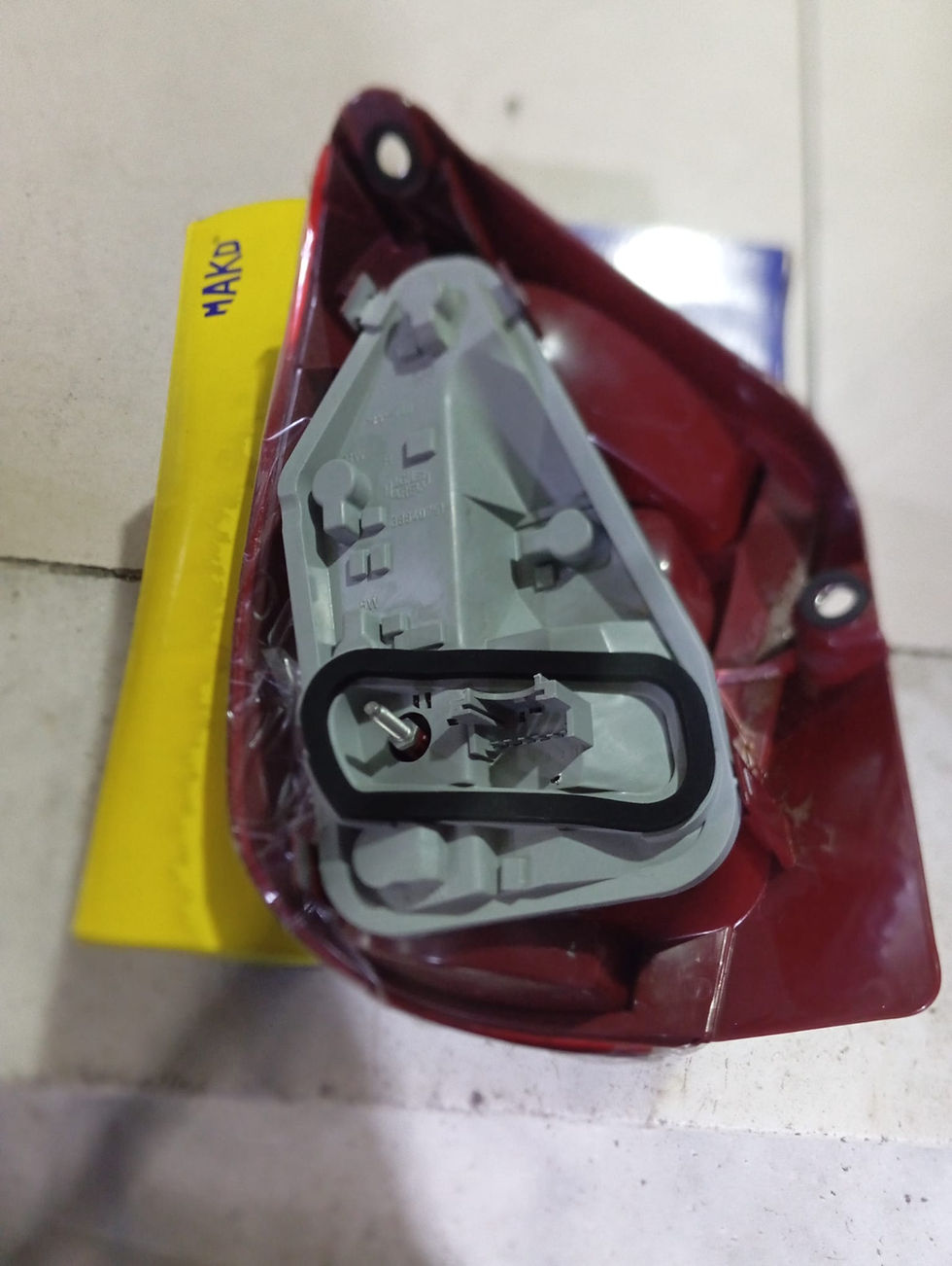 Küçük resim: STOP LAMBA FIAT PALIO HL SOL 111 38650111 46537831 MAKO