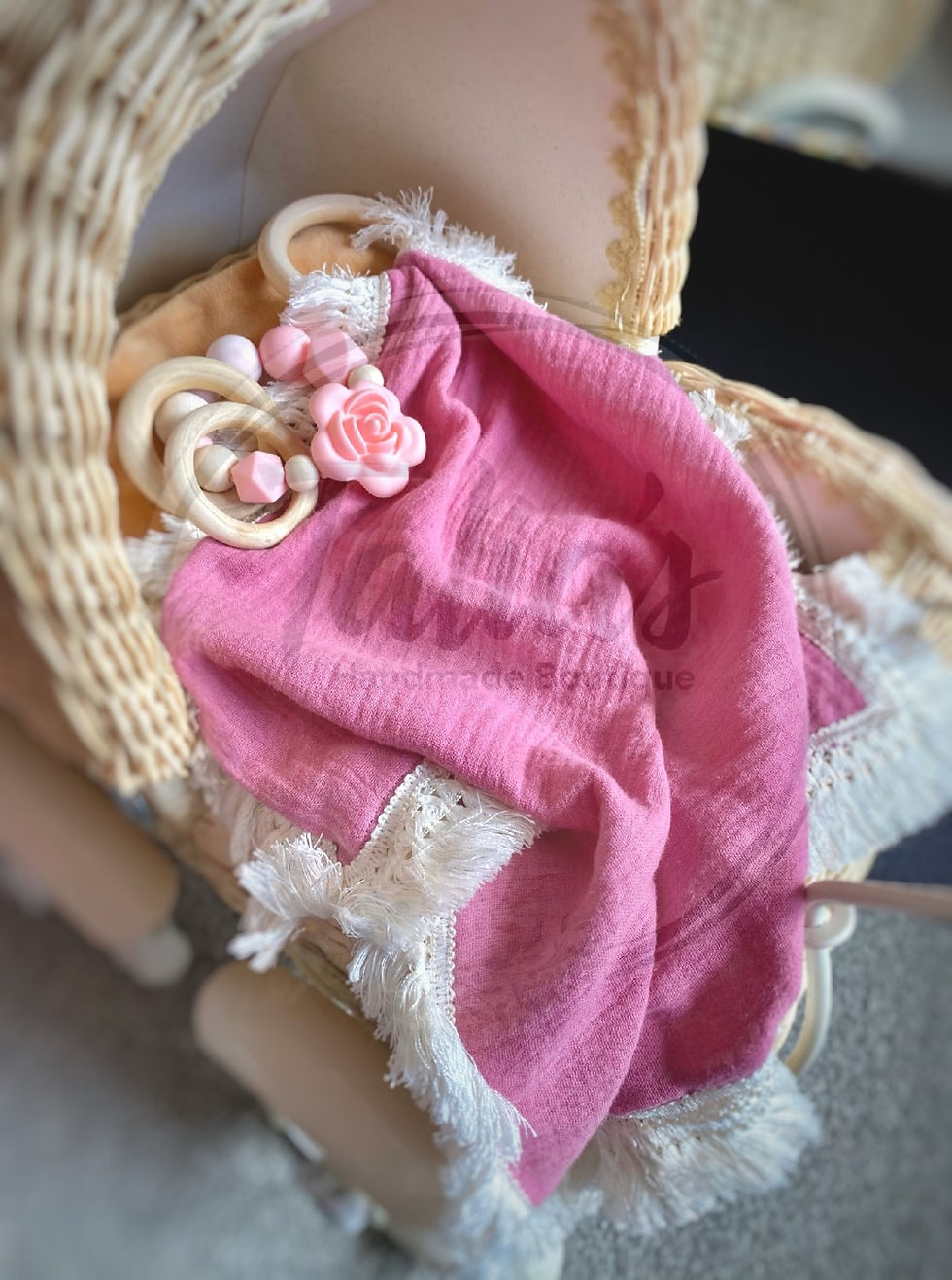 Thumbnail: Laced Muslin