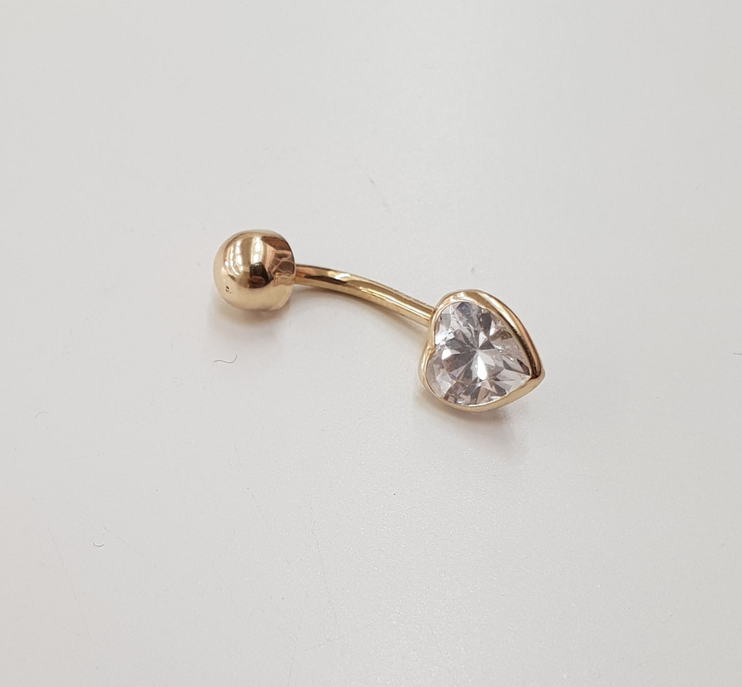 פירסינג זהב לב זרקון לטבור 17*6 מ"מ זהב צהוב