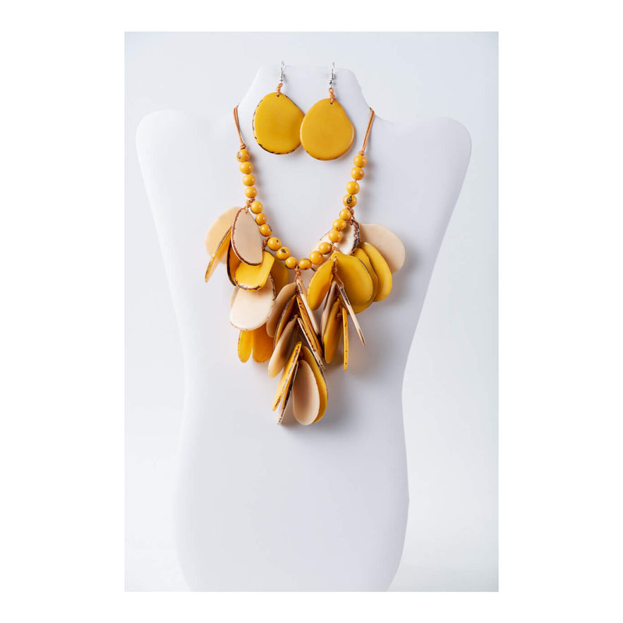 Mustard yellow necklace and earrings