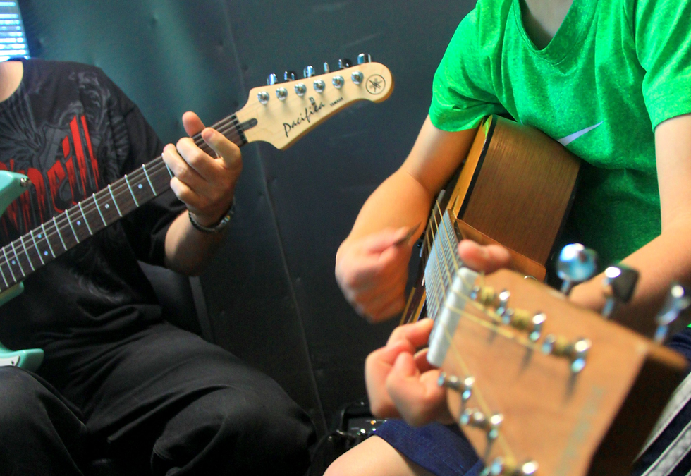 Group Guitar.png