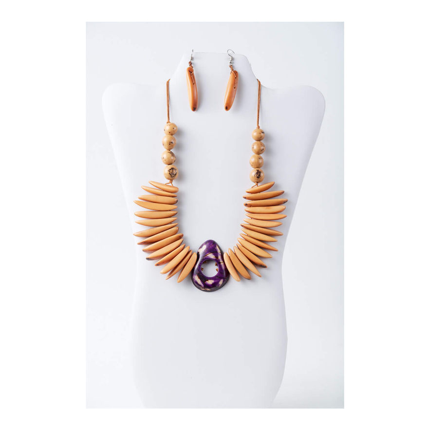 Elegant Tagua necklace set with purple charm