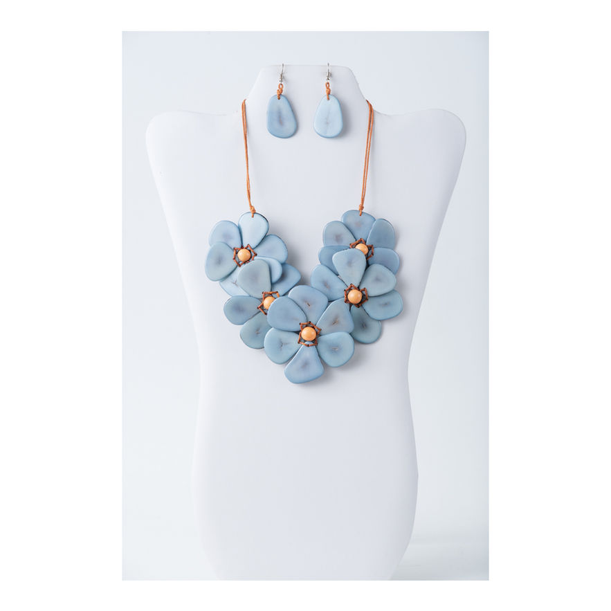 Elegant light blue flower tagua necklace set