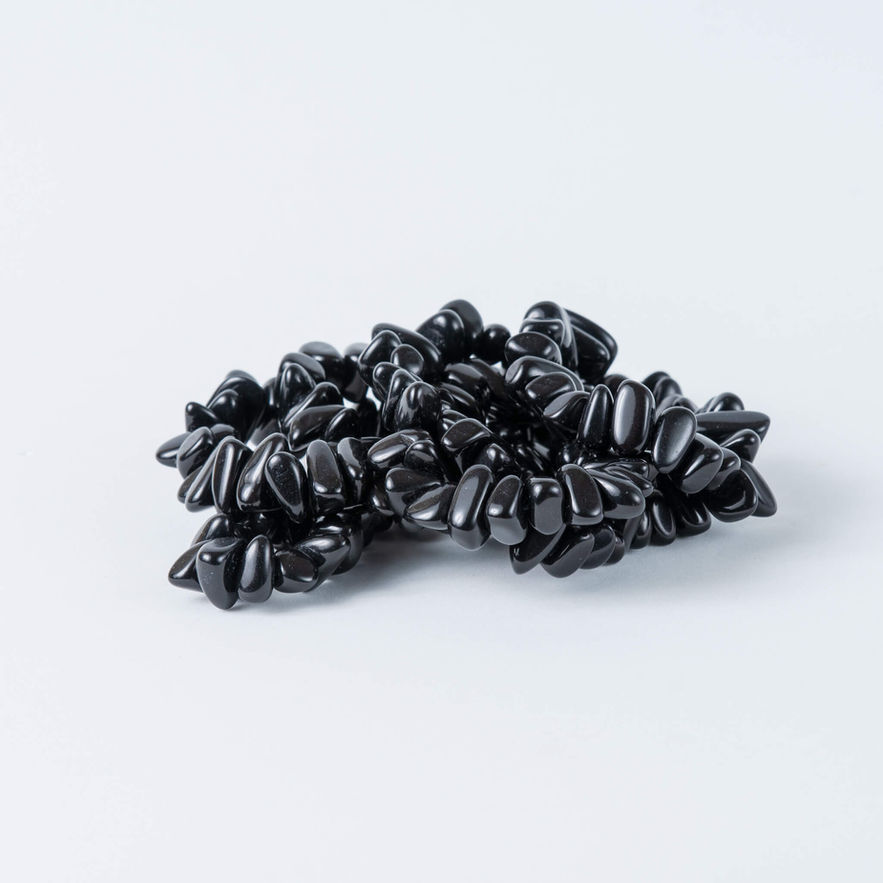 black tagua corn chip bracelet. handmade, organic and natural, lightweight.