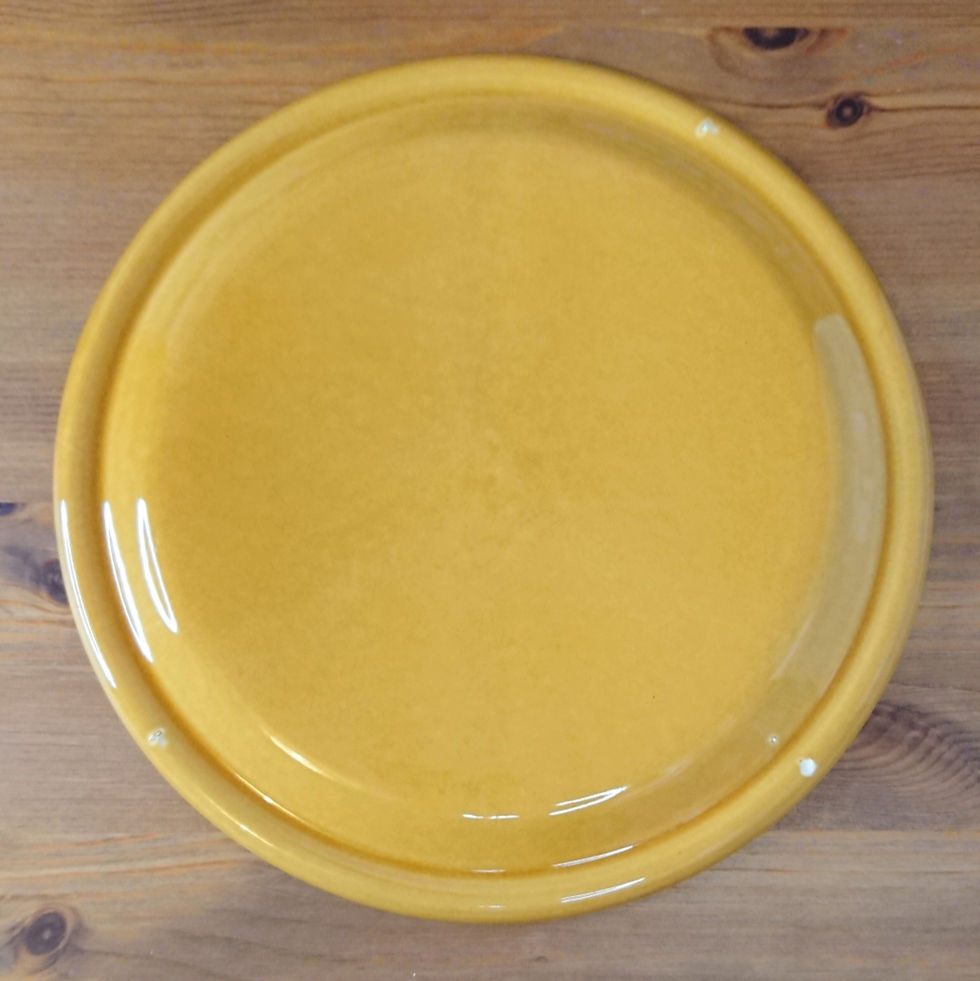Thumbnail: Set of six vintage 1970s divided fondue plates