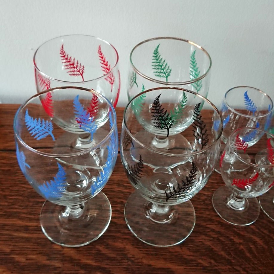 Thumbnail: Set of four vintage printed drinking glasses