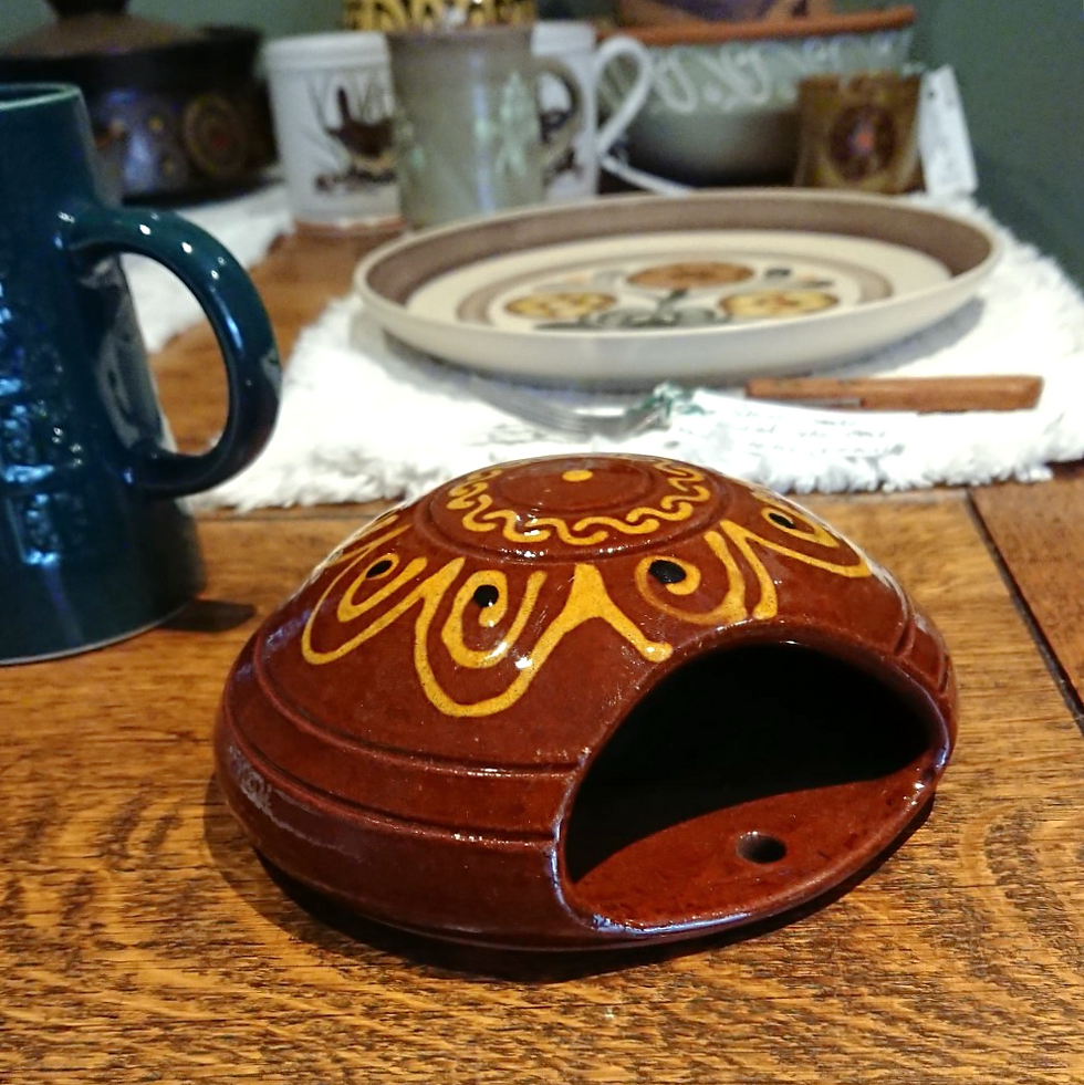 Thumbnail: Studio pottery slipware wall pocket
