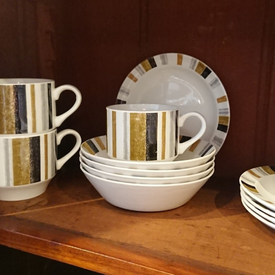Thumbnail: Breakfast set, Midwinter in 'Queensberry Stripe'