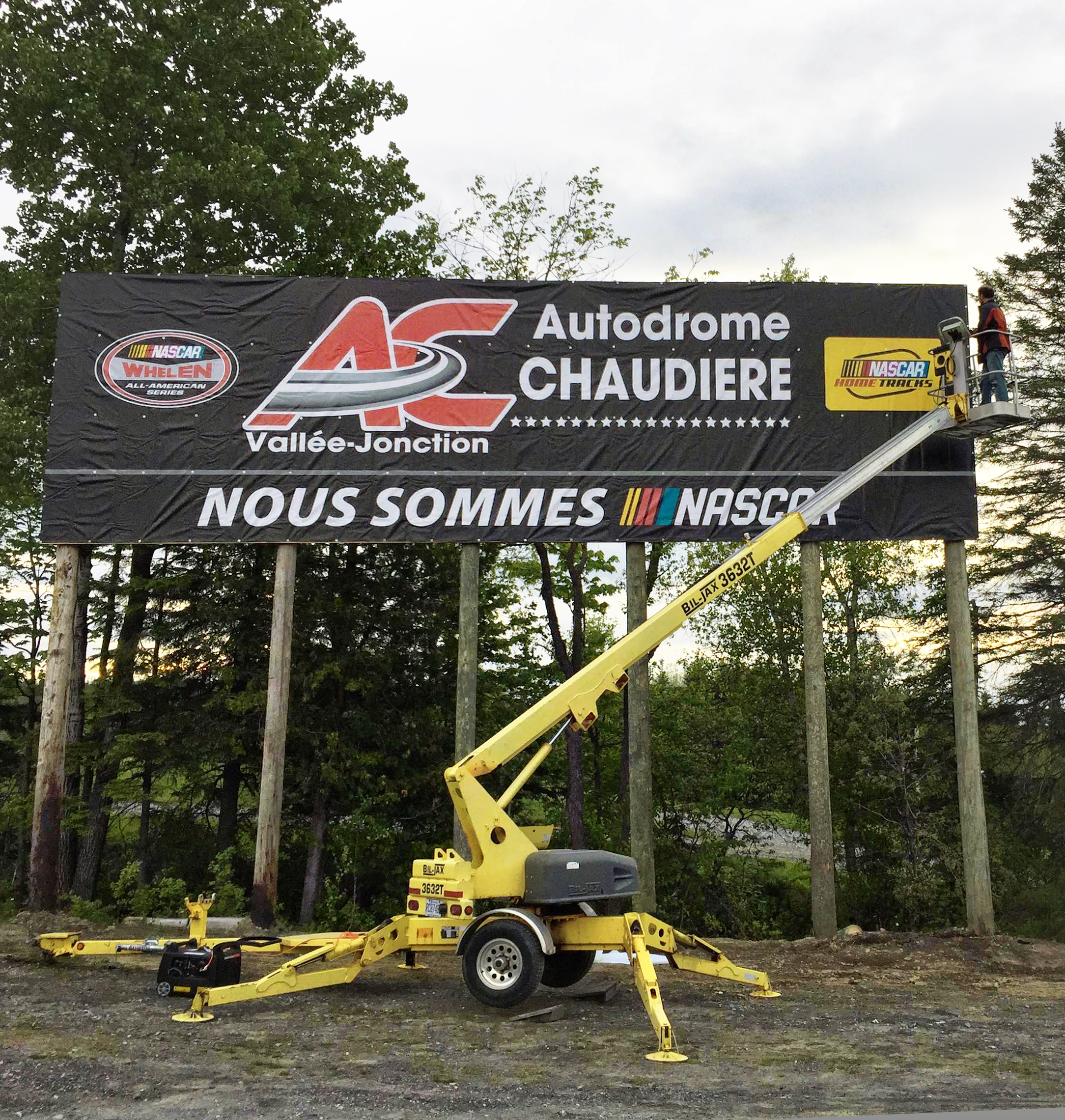 Grosse Affiche Autodrome Chaudière