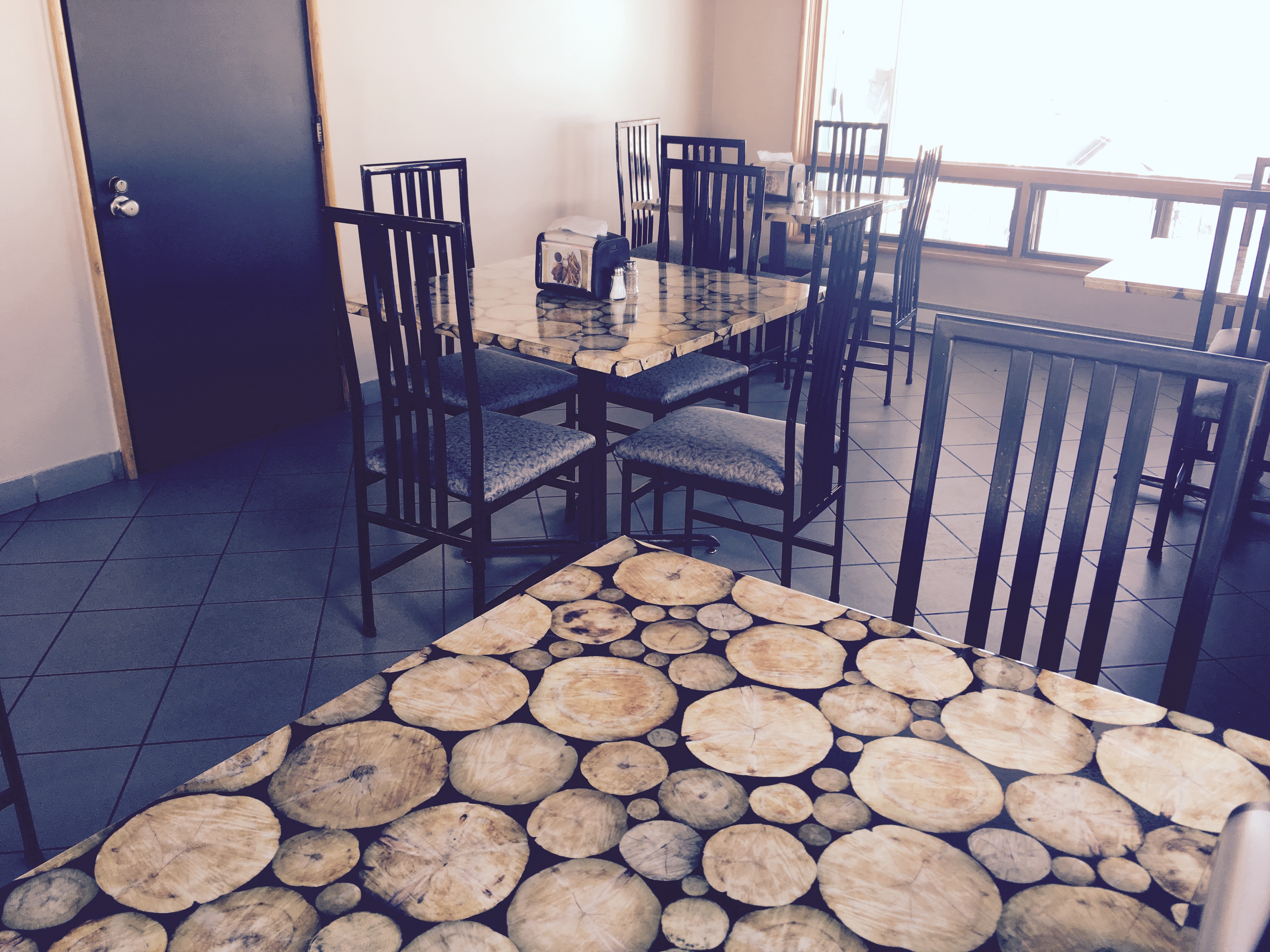 Table la Fringlace