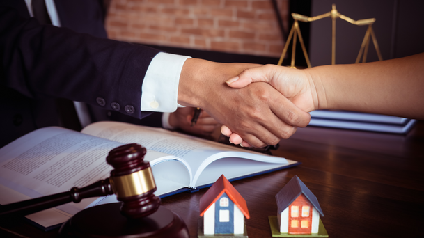 Notary Knowledge: Developing Confidence as a Professional Notary