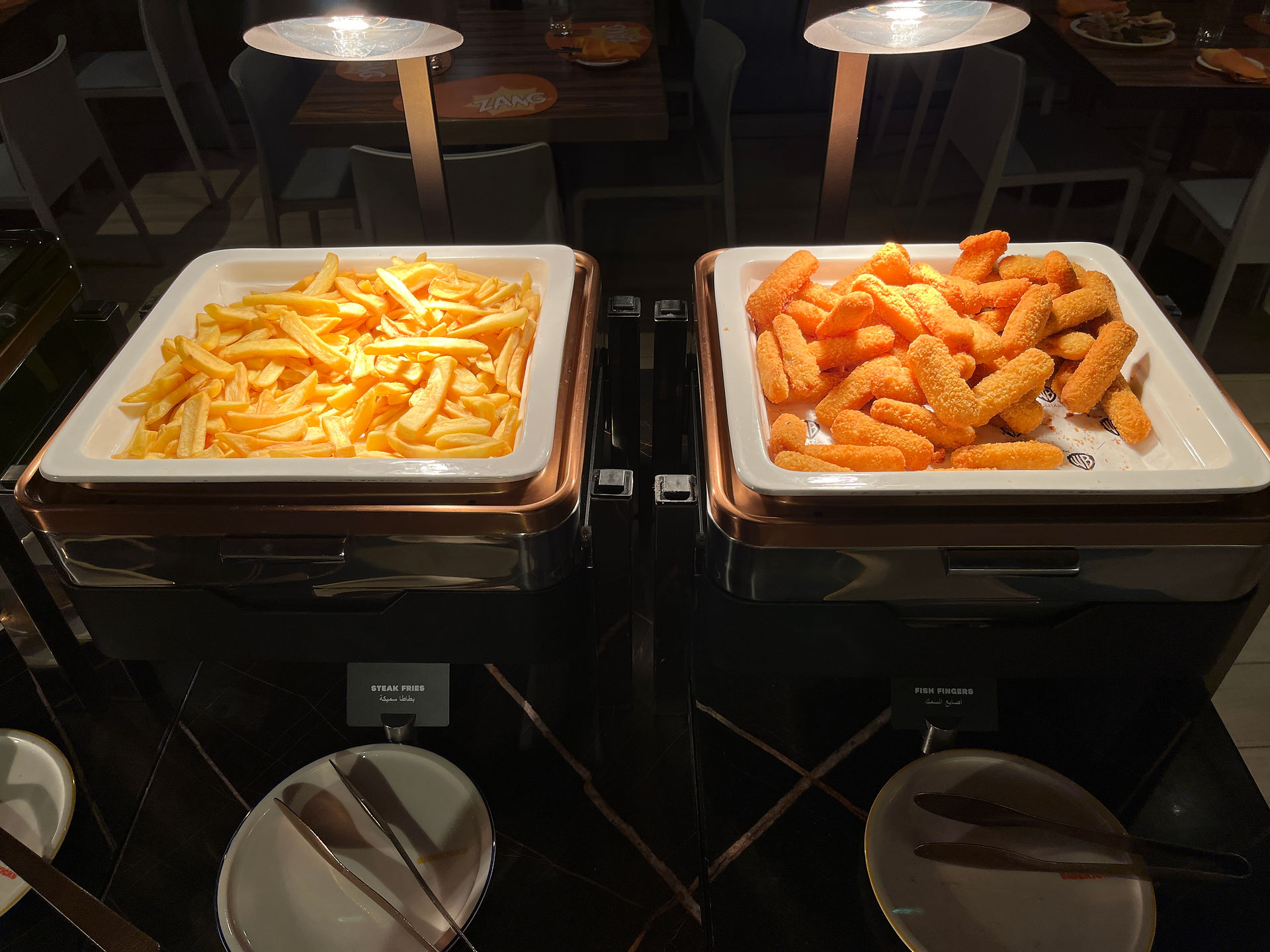Abendessen im WB Curio Hilton Abu Dhabi